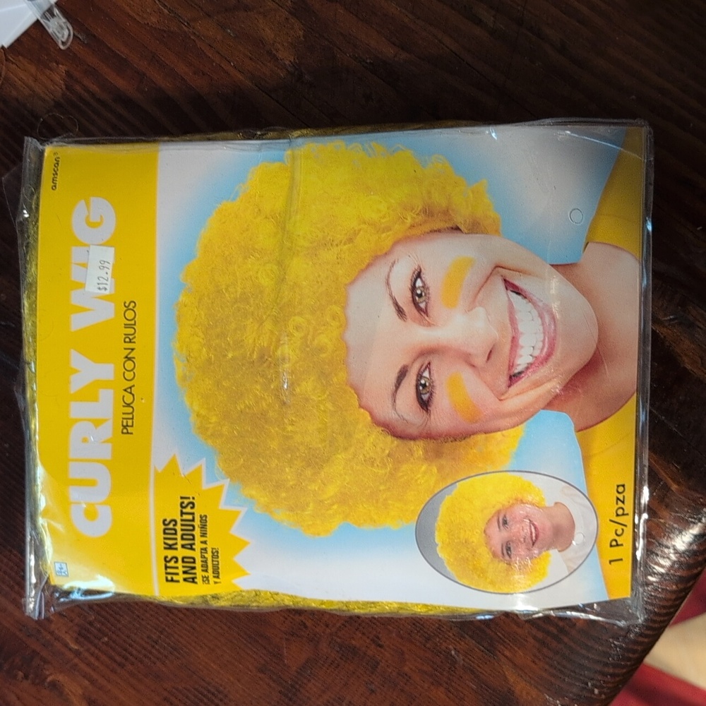 Curly Yellow Wig for Kids and Adults * Yellow * Halloween * Cosplay Brand New!